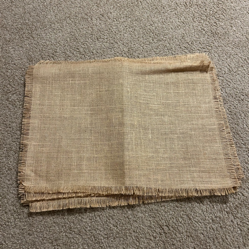 Tan Fringed jute Placemat